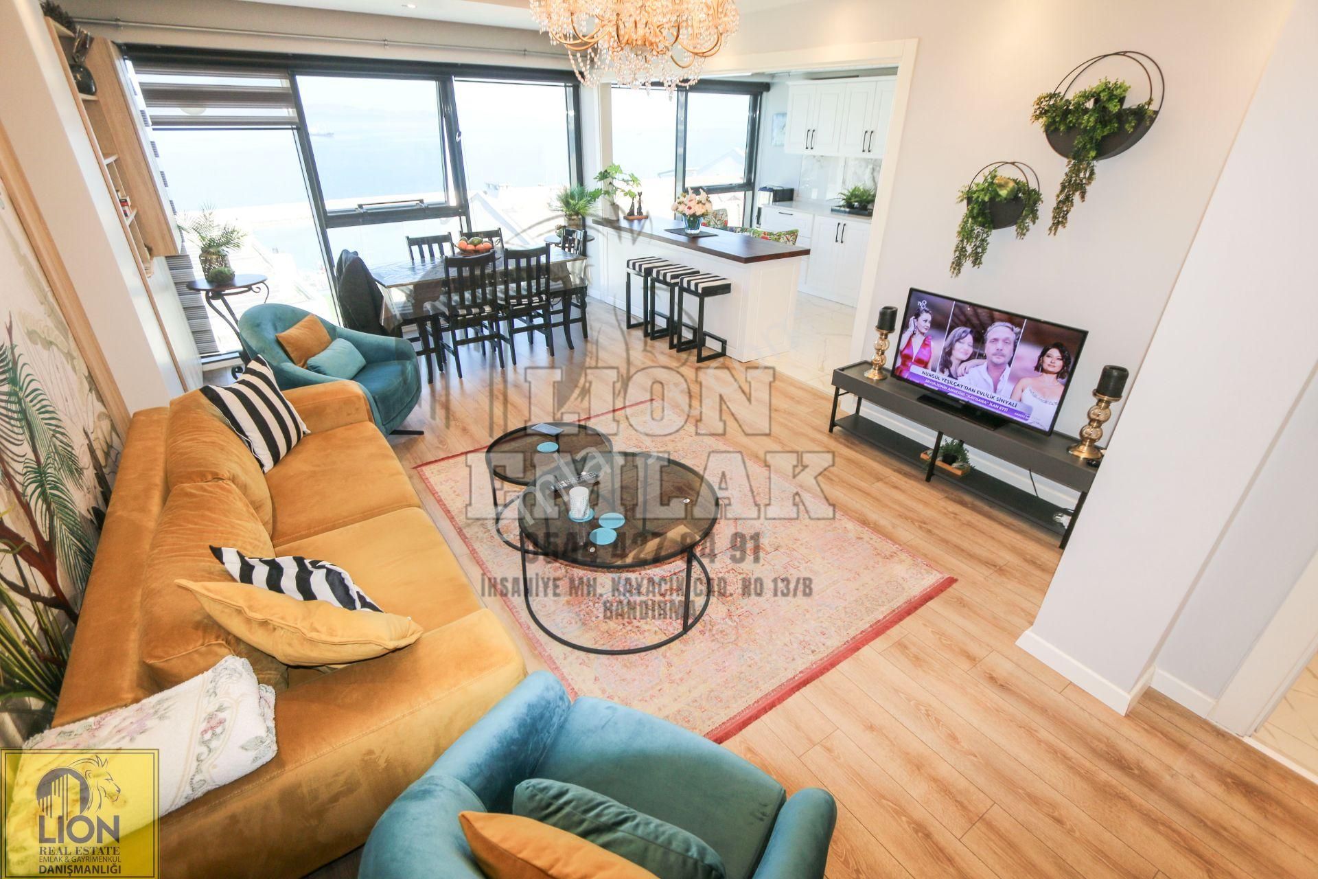 Bandırma Hacı Yusuf'ta Deniz Manzaralı Özel Tasarım Lüks Satılık 4+1 Dubleks Daire