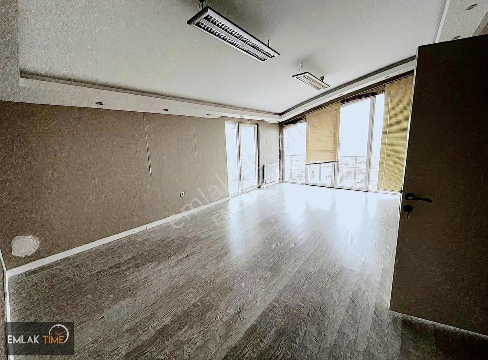 Bağlıca' Da 7+1 472 M2 Dubleks Ofis - Görsel 12