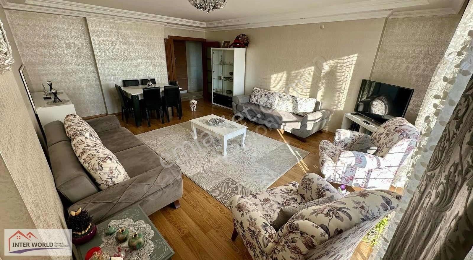Adalar Manzaralı 148 M2 3+1 Giyinme Odalı Açık Kapalı Otopark