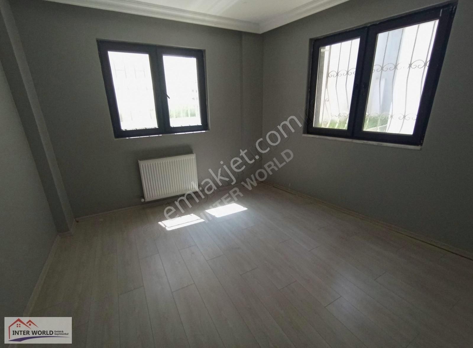 Ayrı Mutfaklı 2+1 Asansörlü Yeni Binada Satılık Lüx Boş Daire