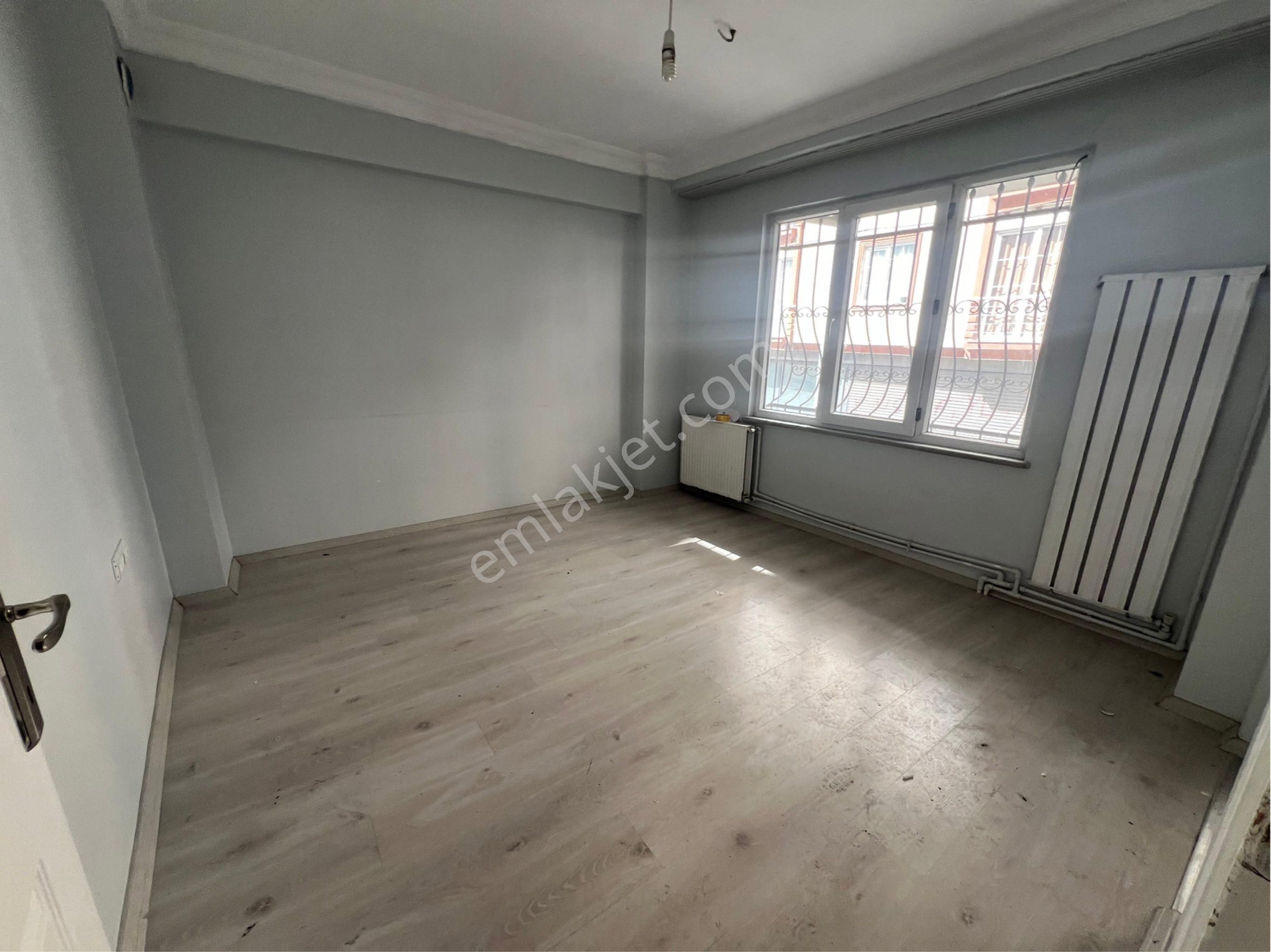 2+1 Kiralık Yüksek Giriş Balkonlu Esenyurt