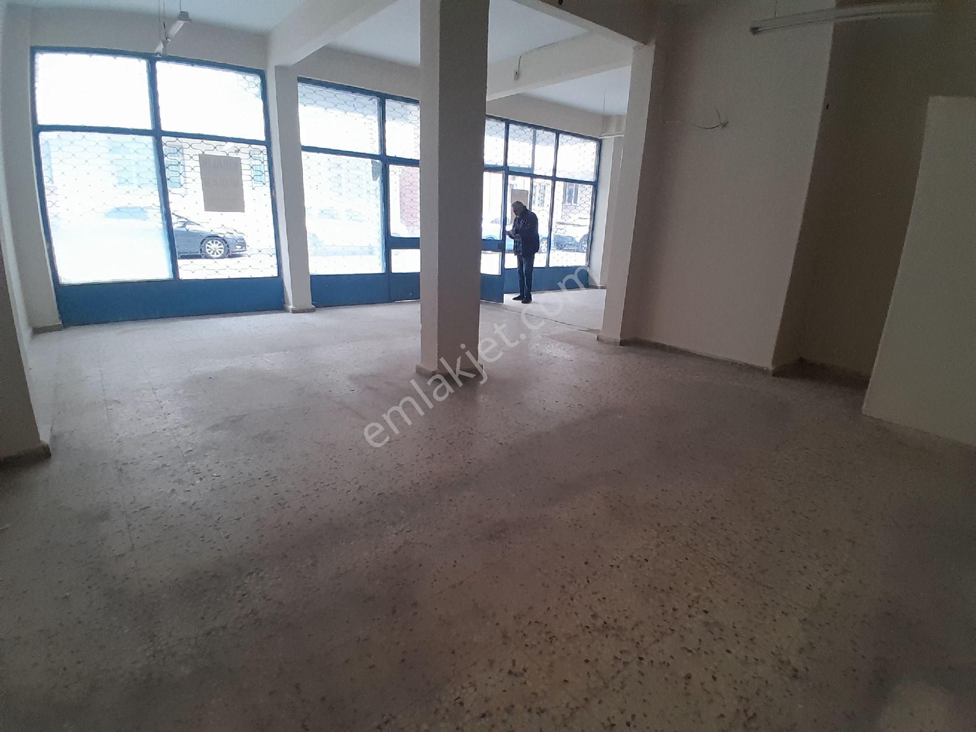 Cumhuriyet Mahallesinde 100 Metre Giriş