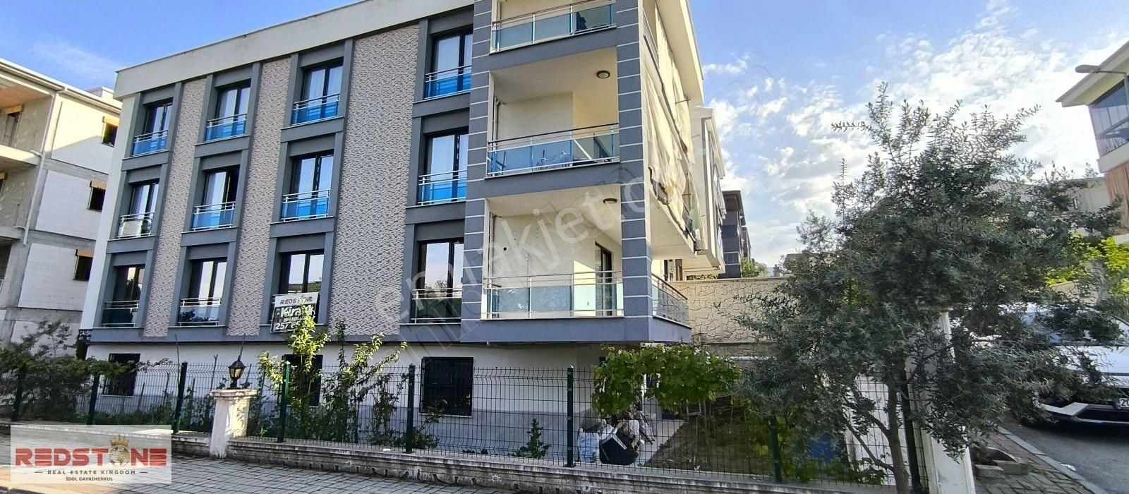 Redstone İdol'den Şemiklerde Kiralık 3+1 Daire