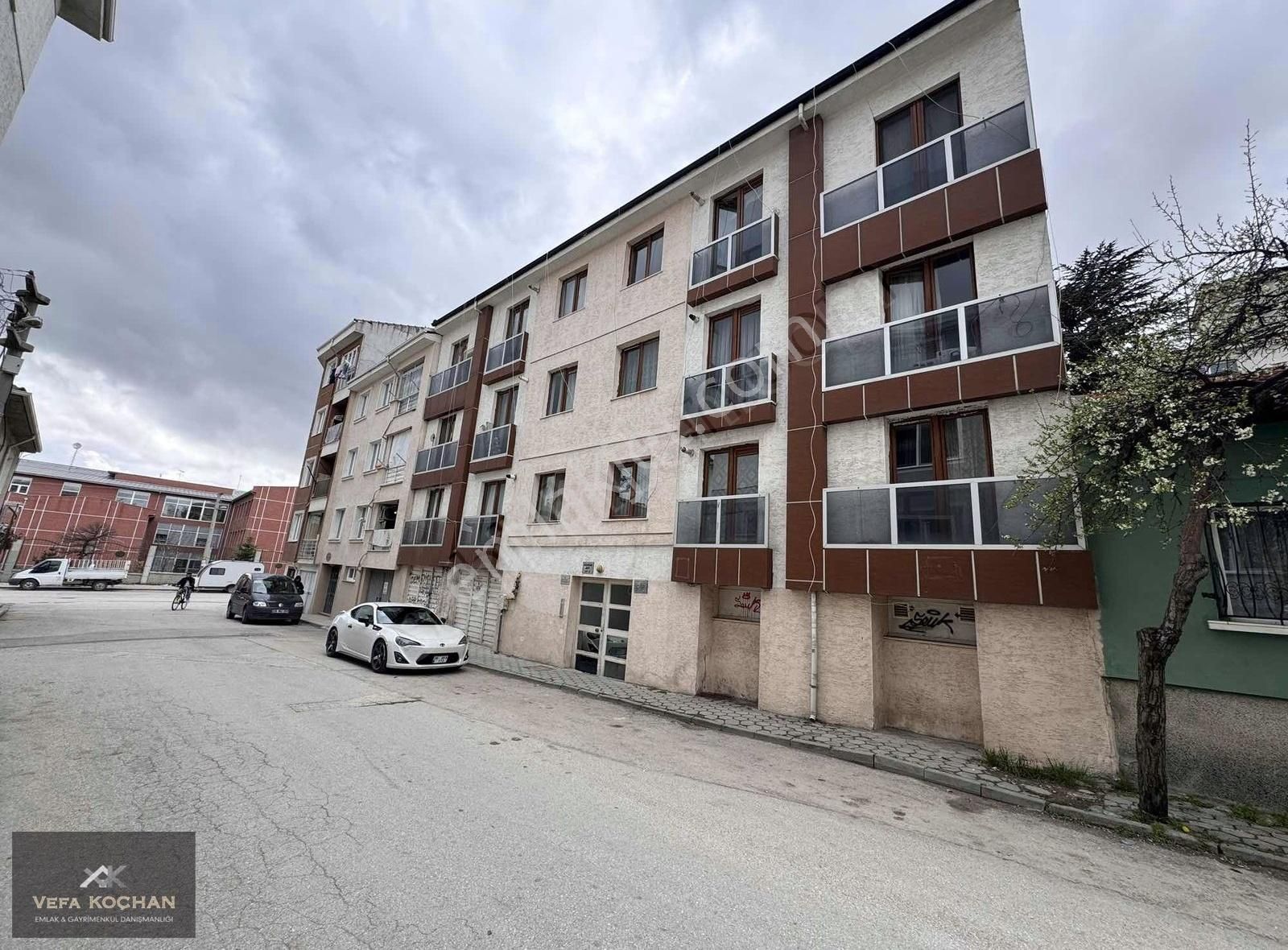 V.koçhan'dan Üniversite Dibinde Ön Arka Cephe 1+1 Ara Kat Daire