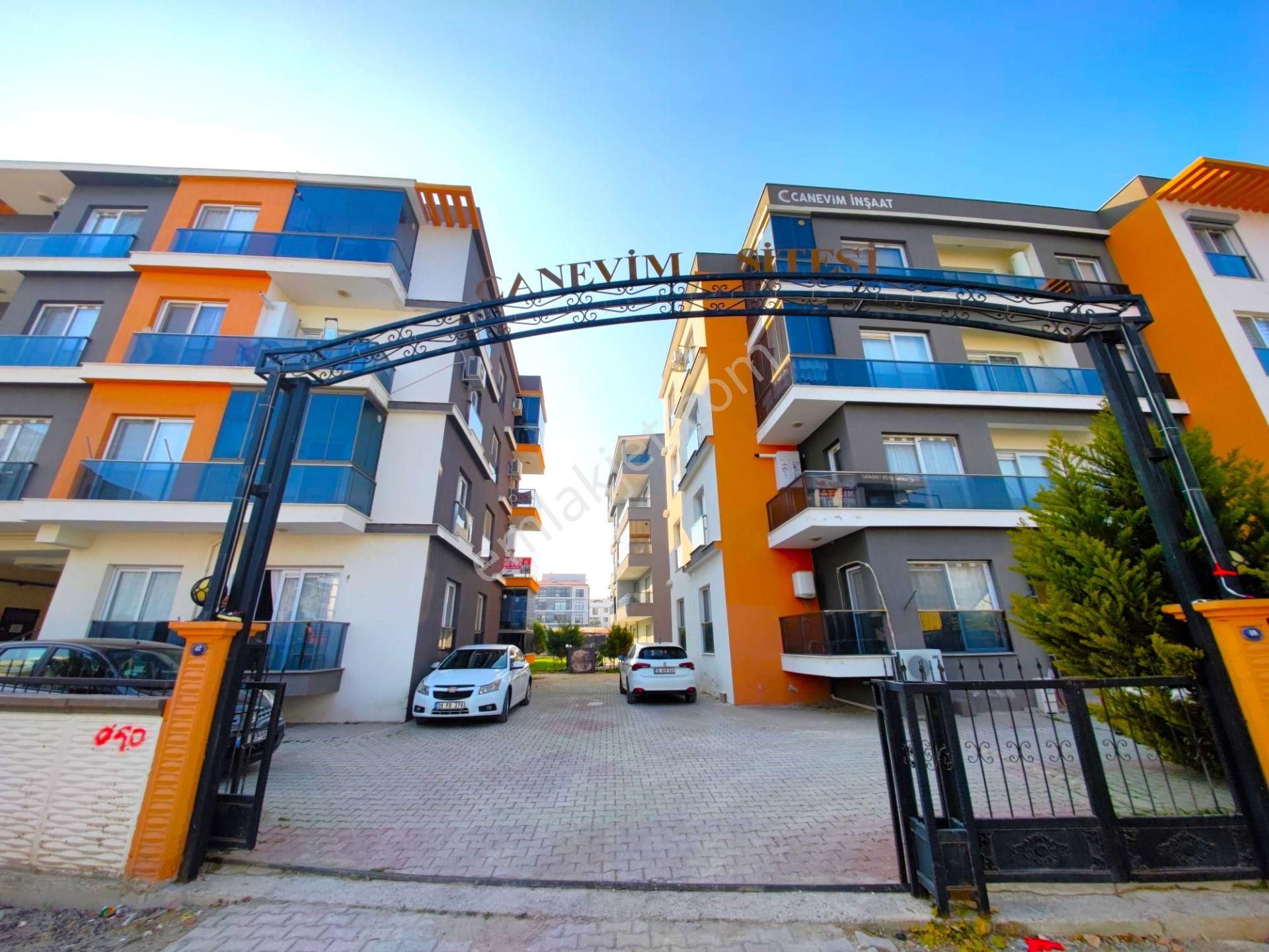 Menemen Seyrek Merkezde Site İçerisinde Satılık 2+1 Daire