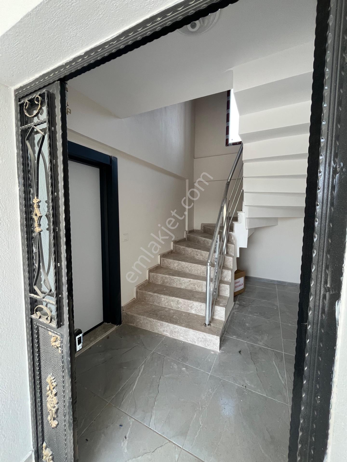 Yenibağarasında Kiralık Sıfır Boş Daire 20.000tl - Görsel 15