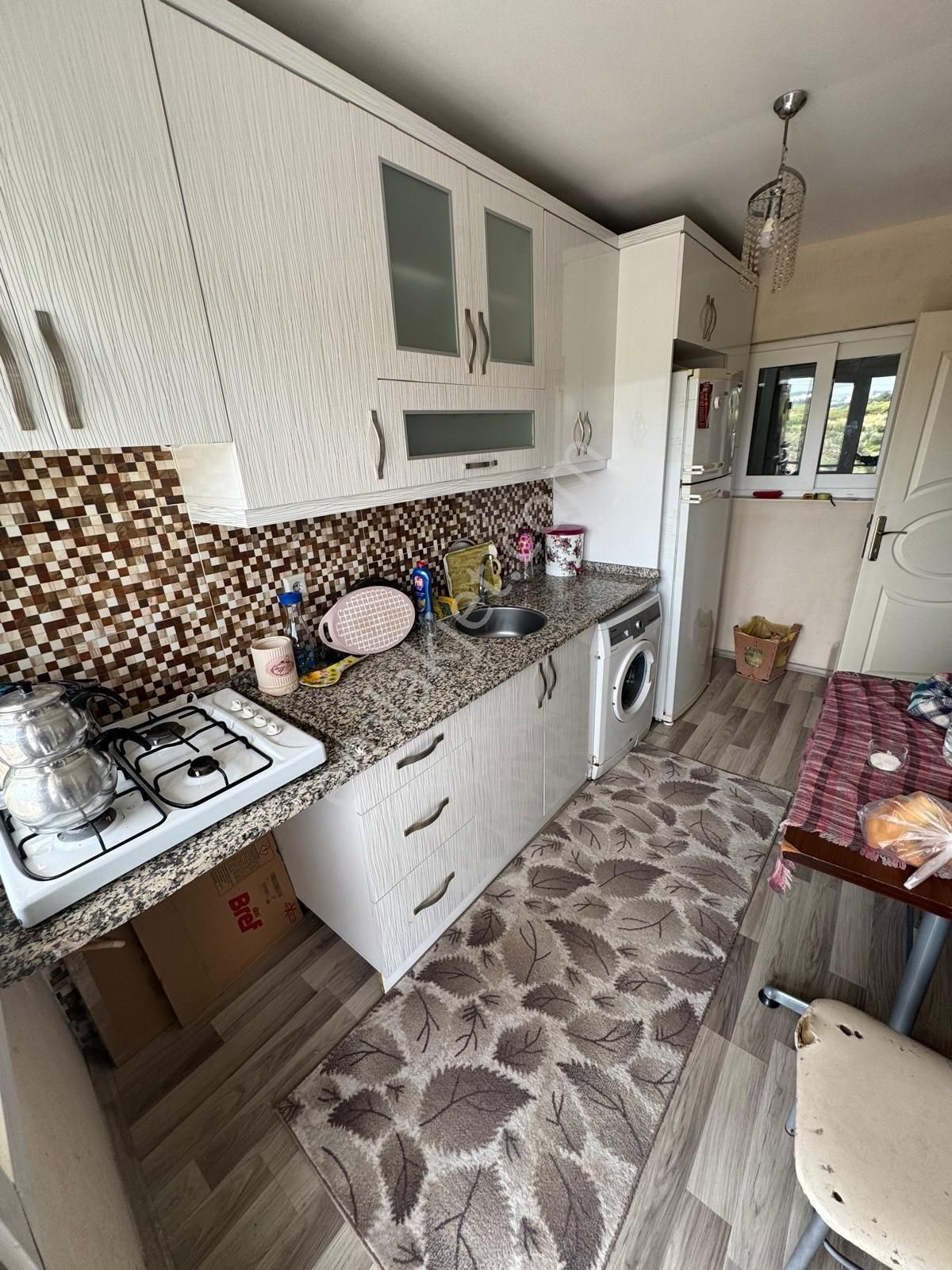 Adatepe Neşet Ertaş Parkı Yakını Satılık Teraslı 2+0 Daire