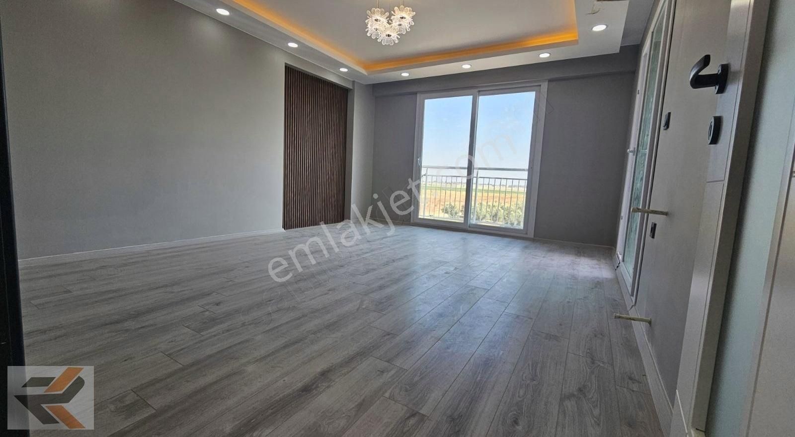 Yüksek Kredilı Satlık Ultra Lüks 3+1 Kapalı Mutfak Daire