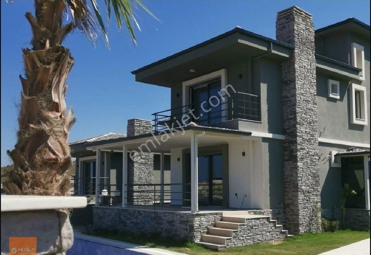 Seferihisar Akarca'da Site İçi Müstakil Satılık 3+1 Lüks Villa - Görsel 2