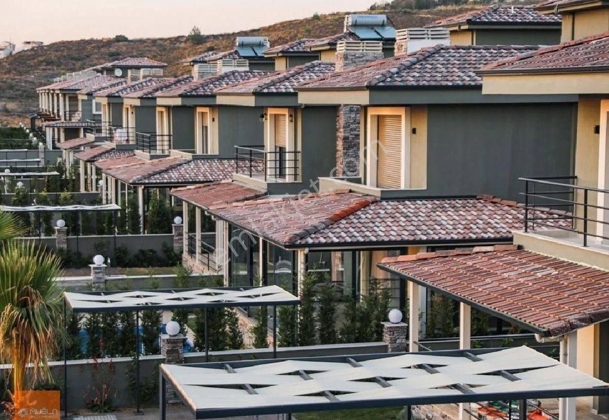 Seferihisar Akarca'da Site İçi Müstakil Satılık 3+1 Lüks Villa - Görsel 5