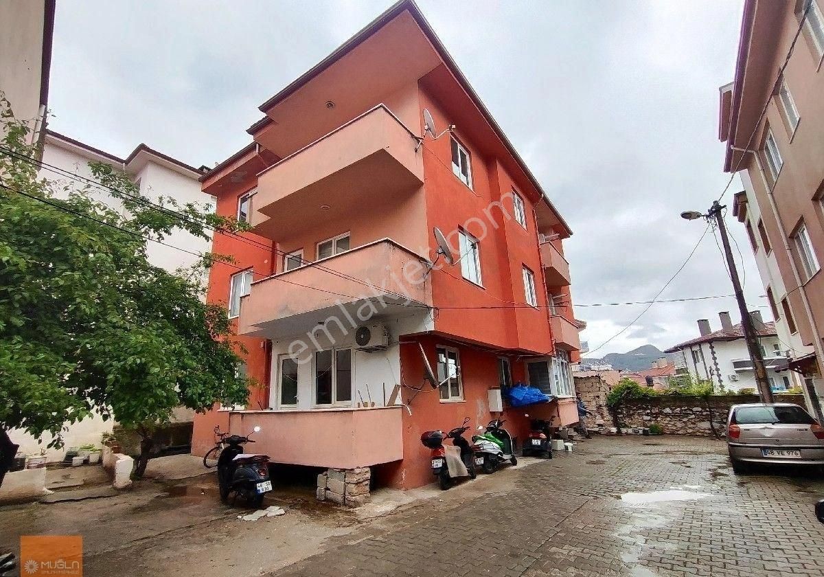Muğla Emlak Merkezin'den Satılık 3+1 Daire