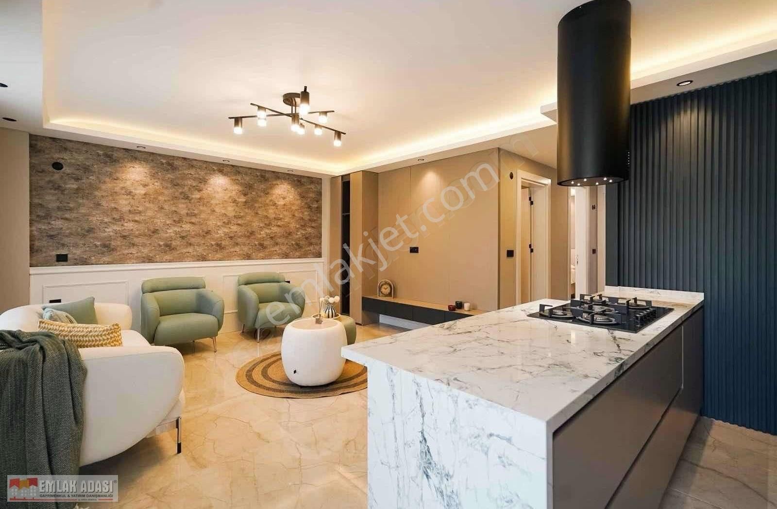Kuşadası'karaova Mevkiinde Satılık Tek Müstakil 4 + 1 Villa