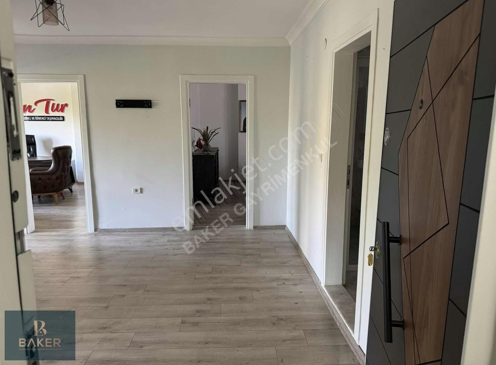 Baker'den Yunuseli Fuat Kuşcuoğlu Caddesinde 3+1 Kiralık Daire