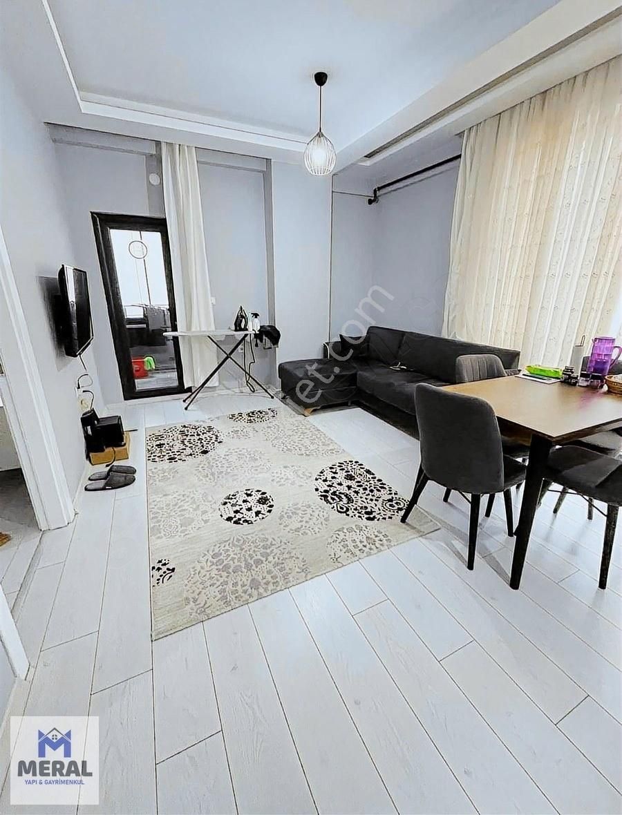 Meral Yapı&gayrimenkul'den Ful Eşyalı Kiracılı Satılık 1+1 Daire