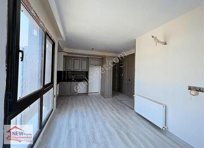 New Form'dan Mezıtlı Solı Center Civ Satılık 2+1 Daire