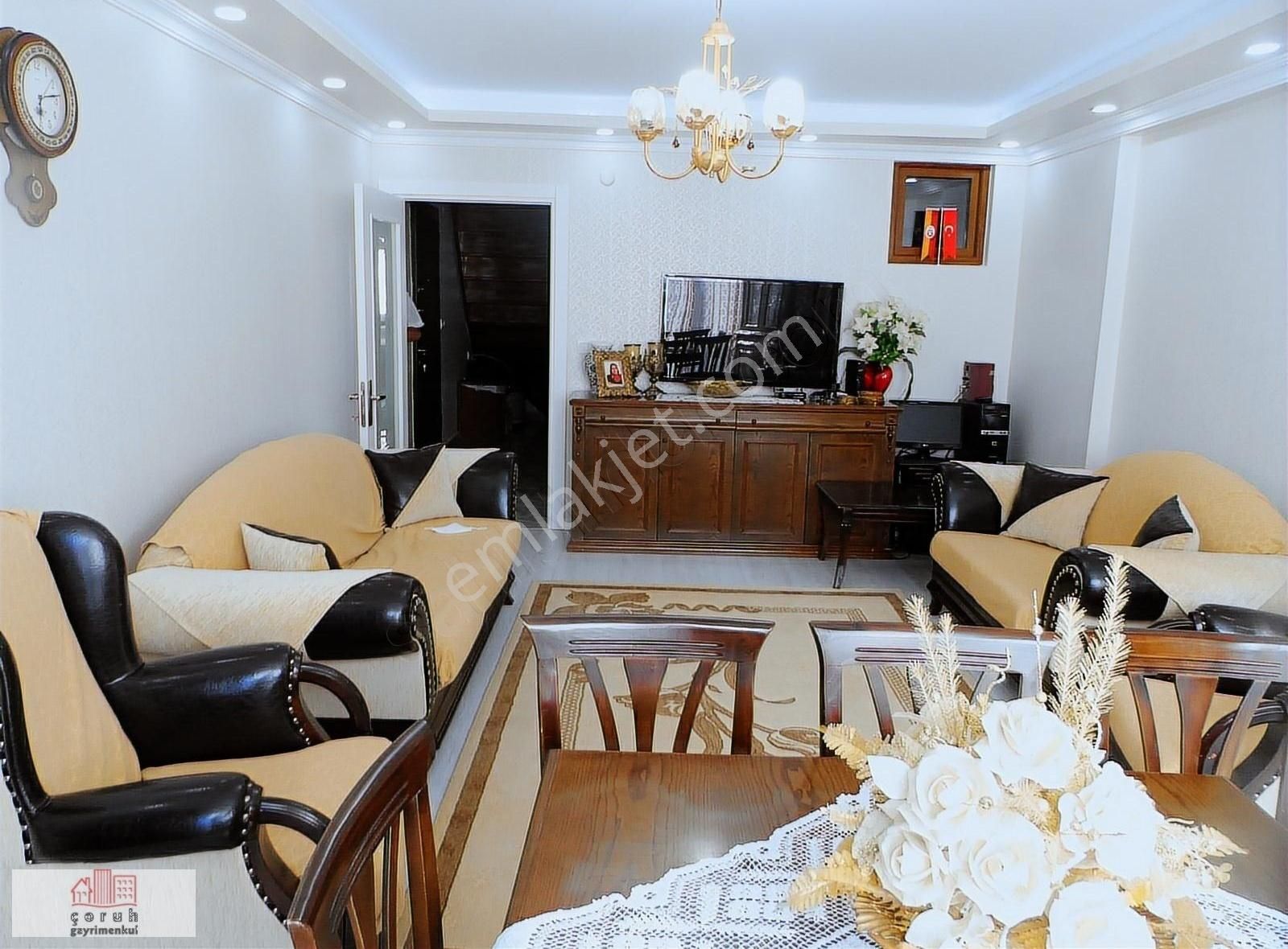 Güngören Akıncılar 5+2 200m2 Asansörlü Yeni Bina Satılık Dubleks