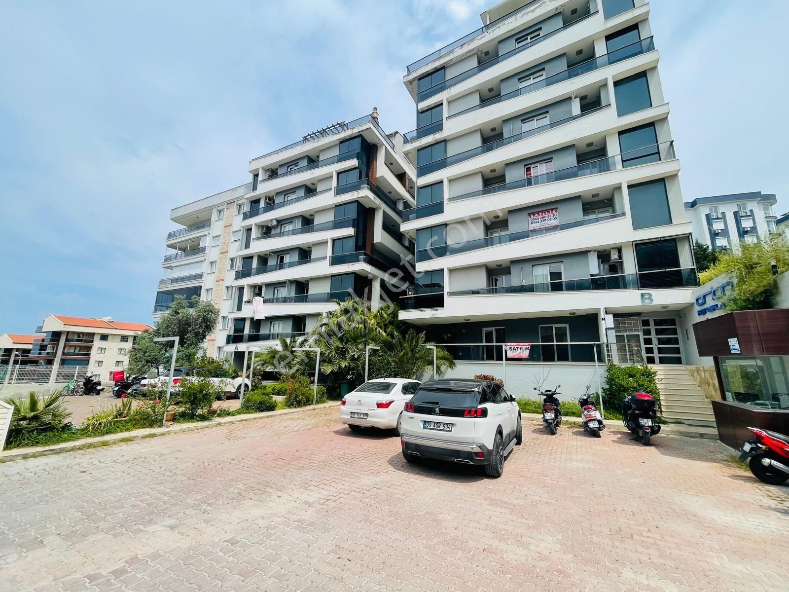 Yiğit Gayrimenkulden Satilik 2+1 Daire