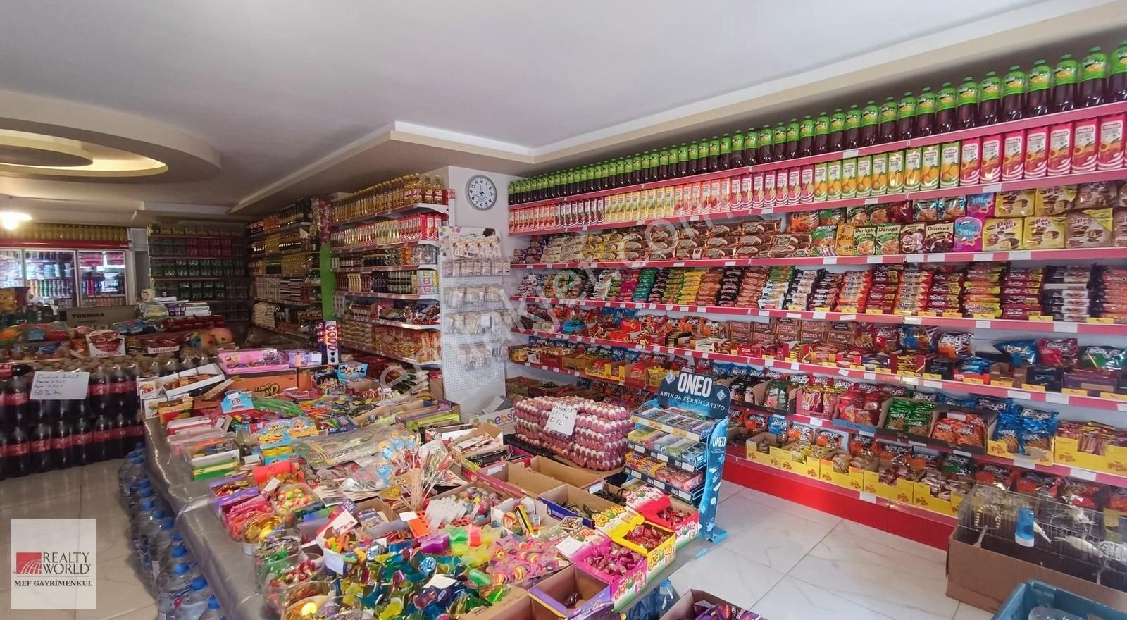 Rw Mef'ten Yalınayak'ta Devren Kıralık Market