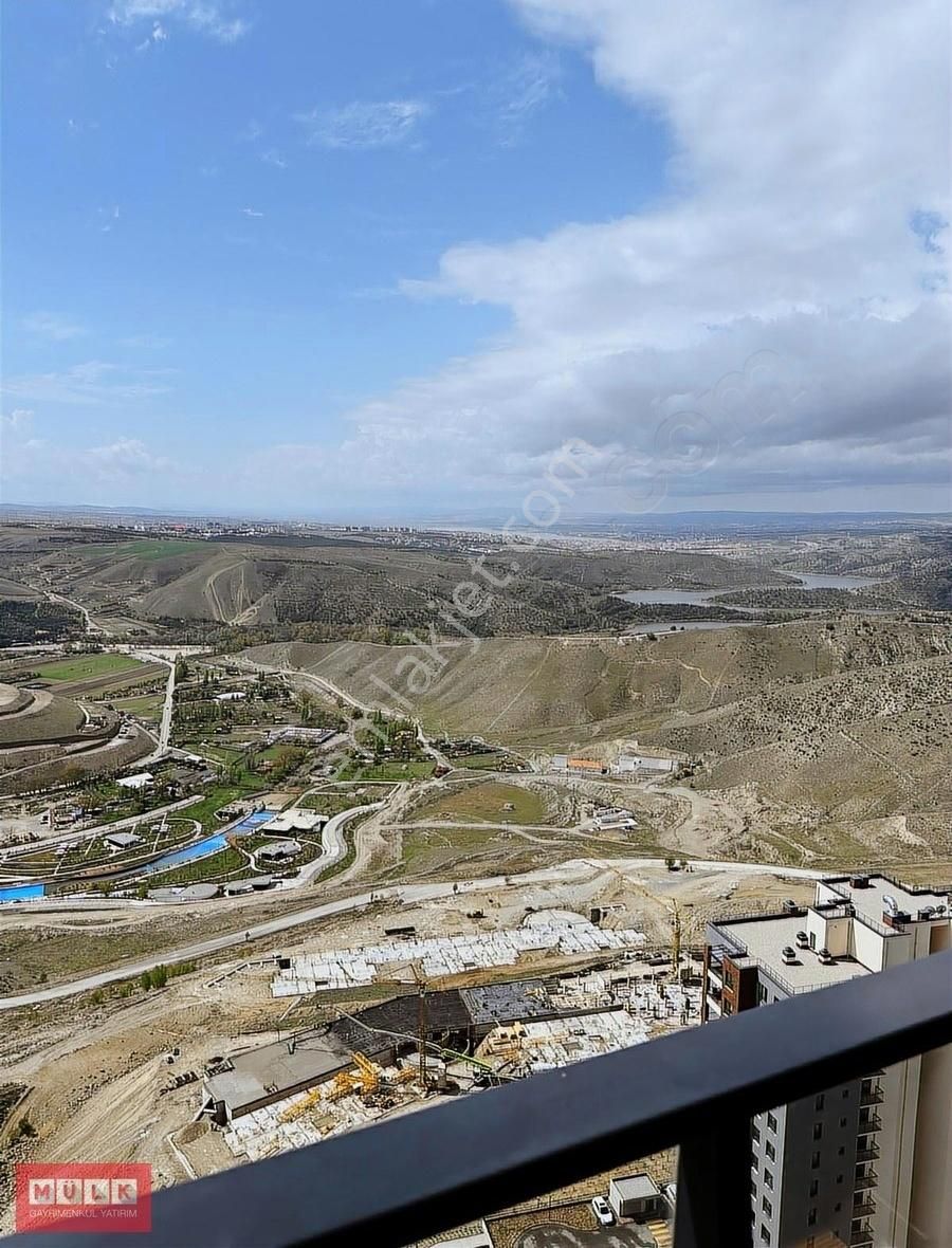 Sinpaş Marina'da Göl Manzaralı 3,5+1 Kiralık Daire