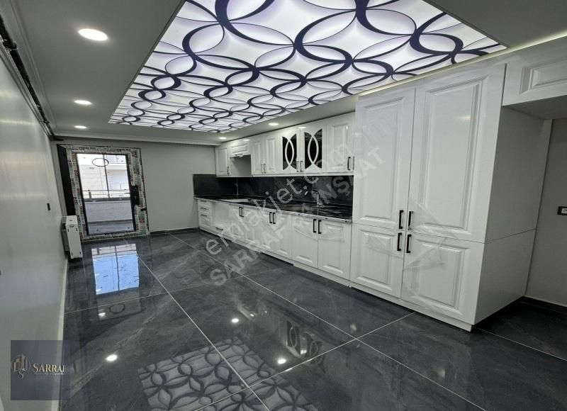 Sıfır İnşaatımızdan Geniş Lüks Daireler Metrobüse 3 Dk Videolu