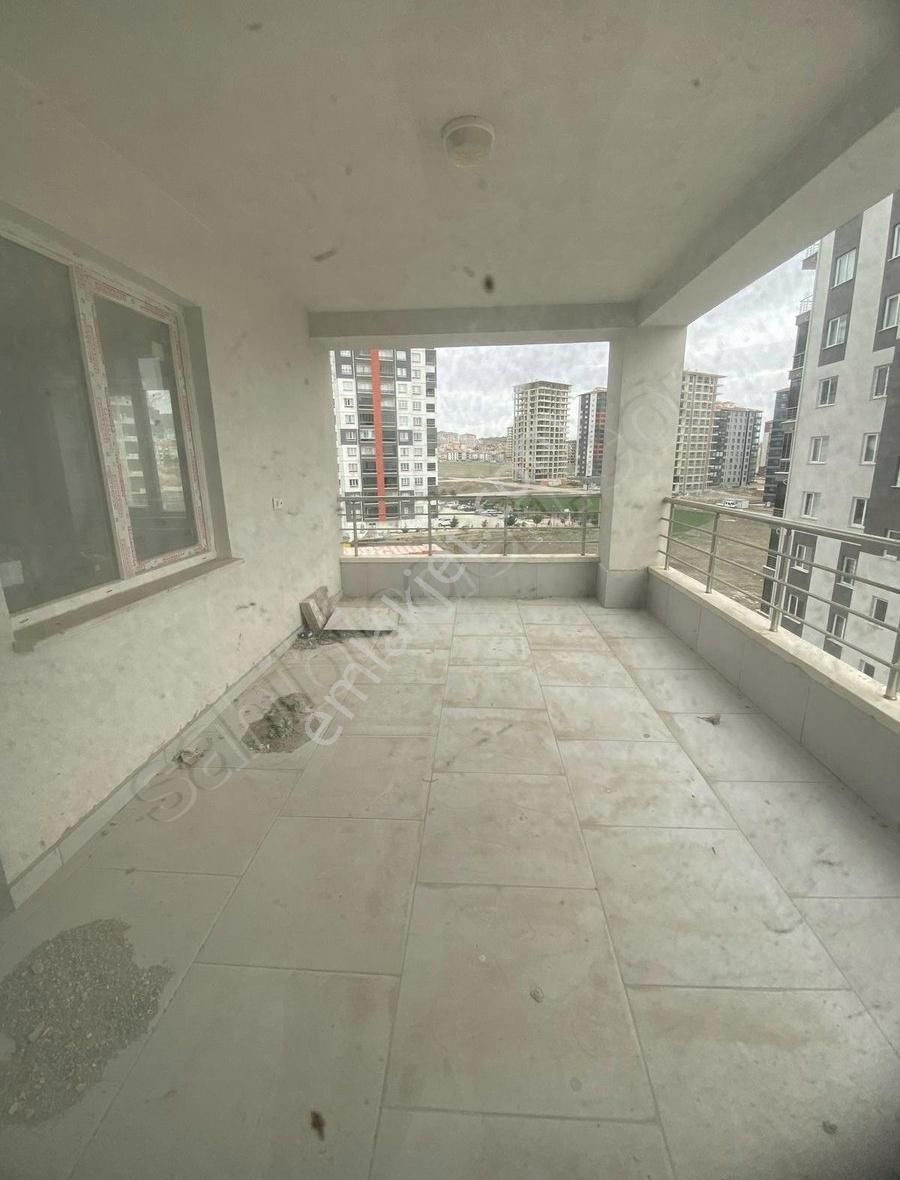 Şehitlik Mahallesinde Site İçinde Fırsat Daire - Görsel 12