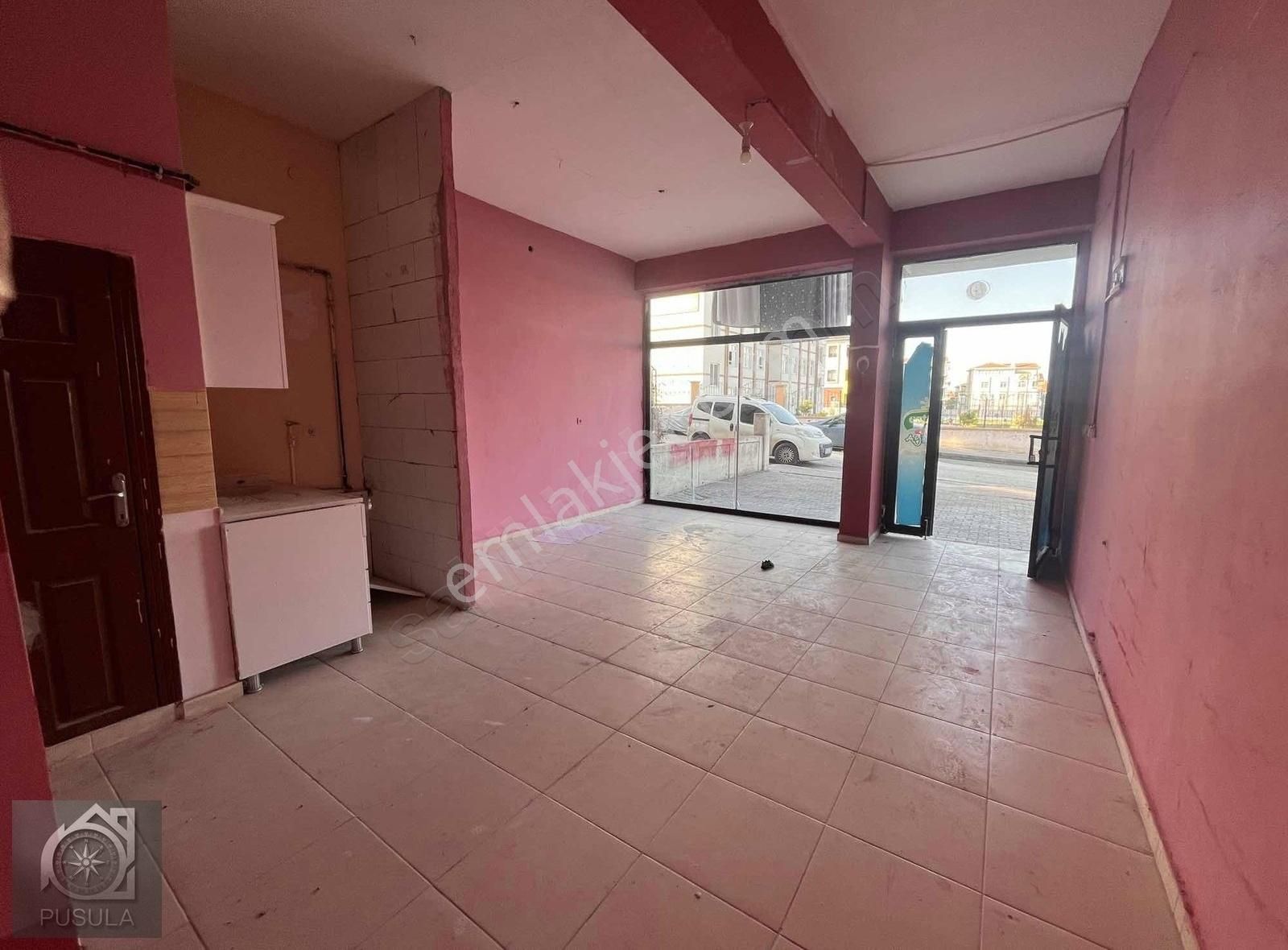 Pusula'dan Pınarbaşında Okul Ve Cadde Önü Kiralık Boş Bükkan