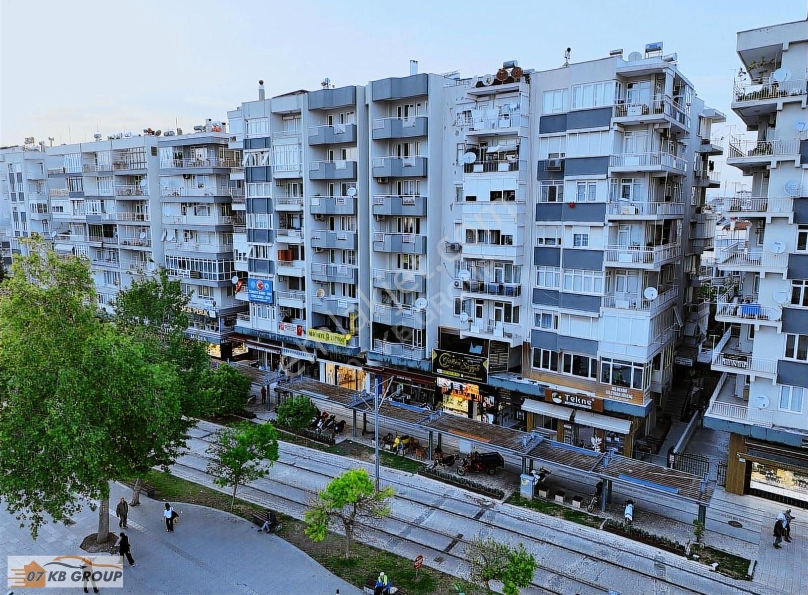 Ali Çetinkaya Cad. 3+1 Asansörlü Ayrı Mutfak Salonlu Daire