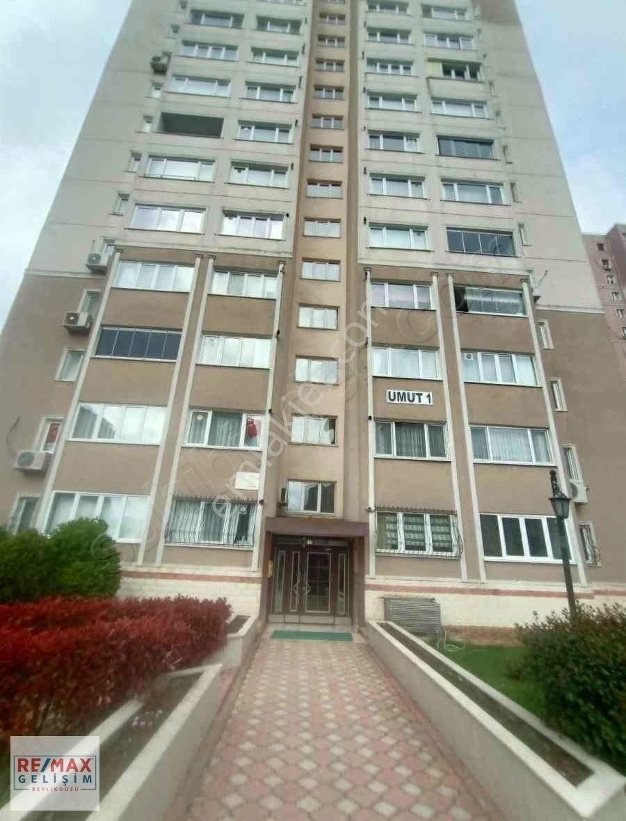 Adnan Kahveci Mah. Umut 1 Sitesi Satılık 3+1 Geniş Daire