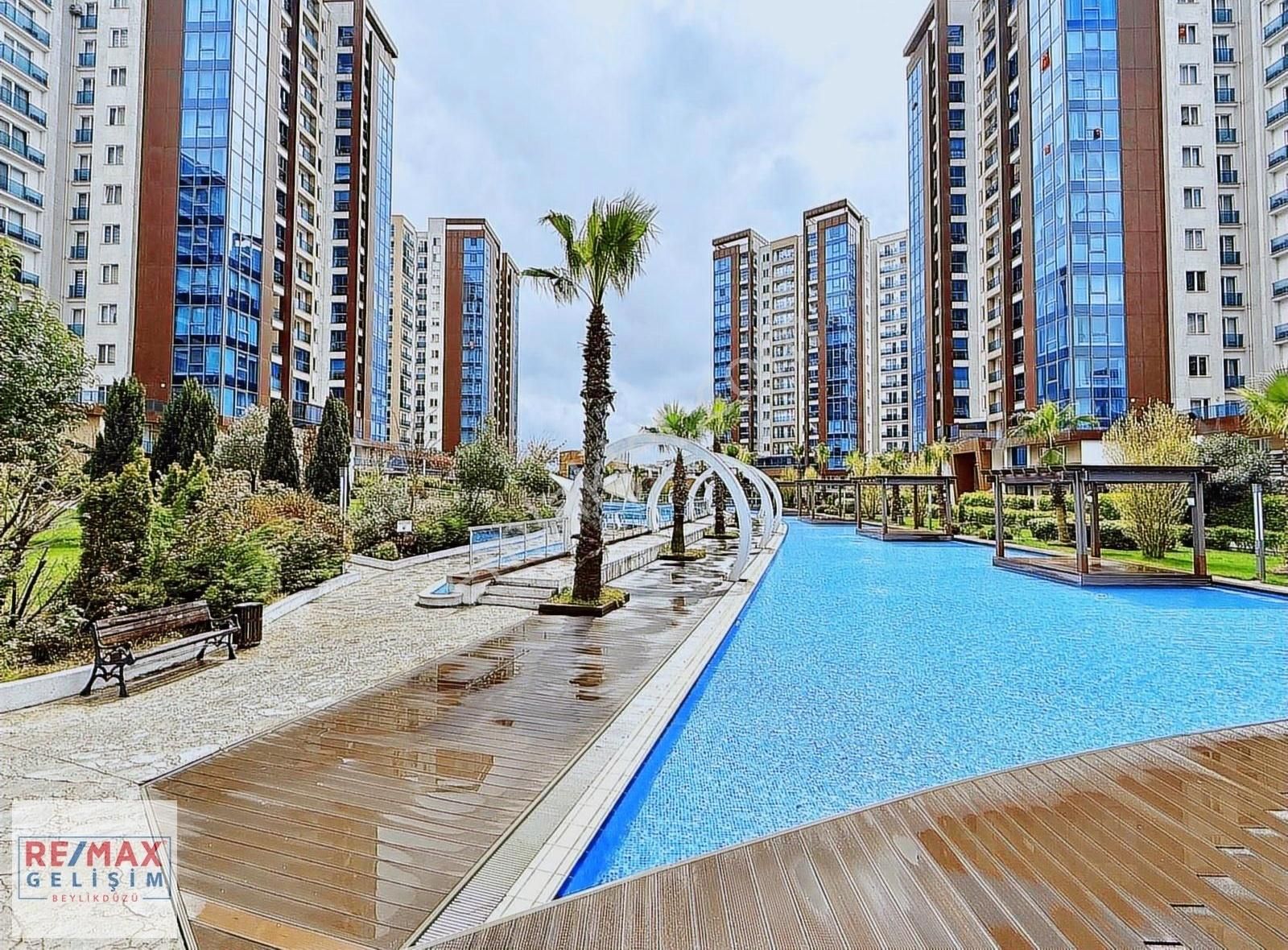 Demir Romance Satılık 2+1 Kapalı Mutfak Balkonlu Boş Daire