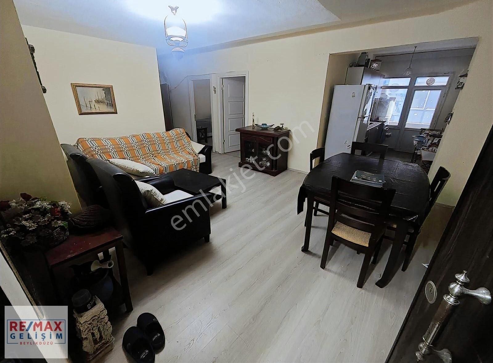 Mimarsinan'da Denize 1 Dk. Konumda Eşyalı Kiralık 2+1 Daire