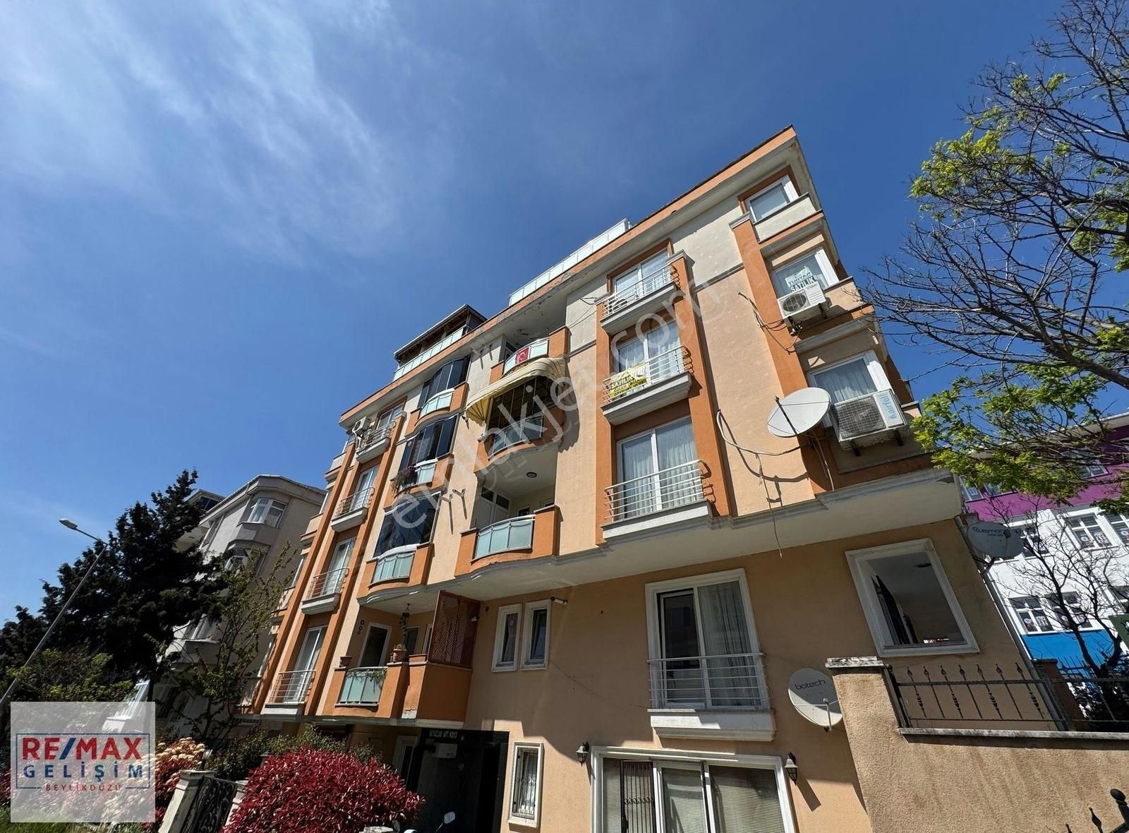 Remax'den Atatürk Mah. Denız Manzaralı 4+2 Satılık Dubleks Daire