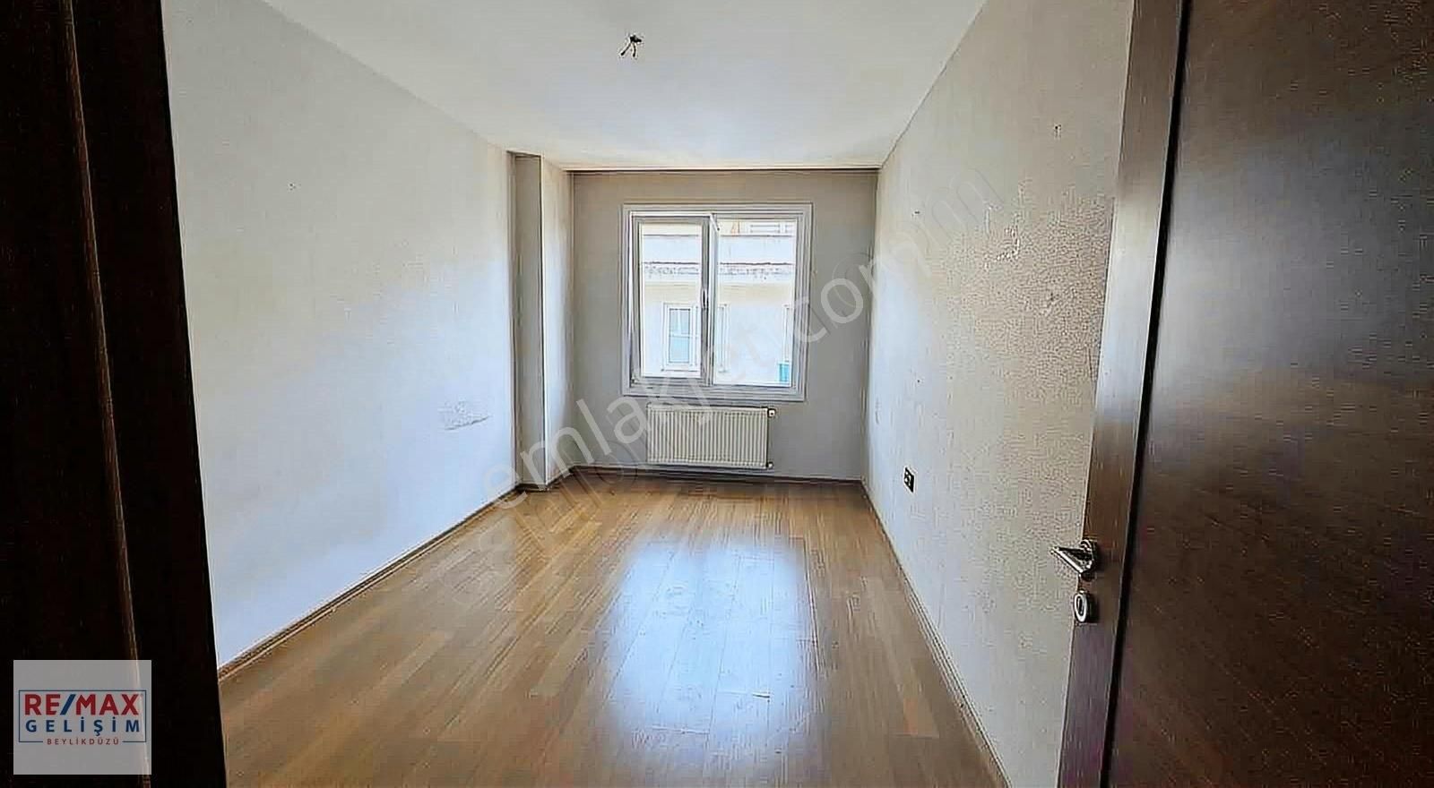 Beylikdüzü Dora Park 2 Sitesinde Kiralık Dubleks Daire