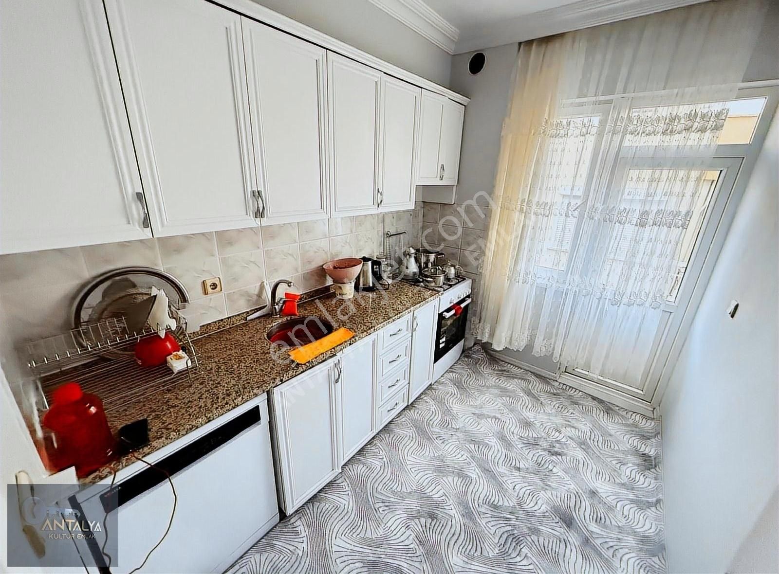 Sakarya Parkı Yakını Tranvaya 50metre 150m2 Dublex Daire