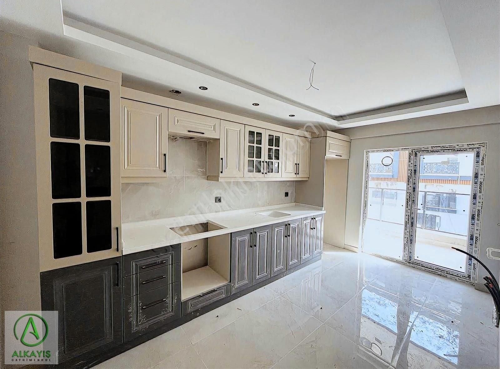 Alkayış'tan Yeni Binada 1.kat 3+1 120 M2 E.banyo Şık Tas.