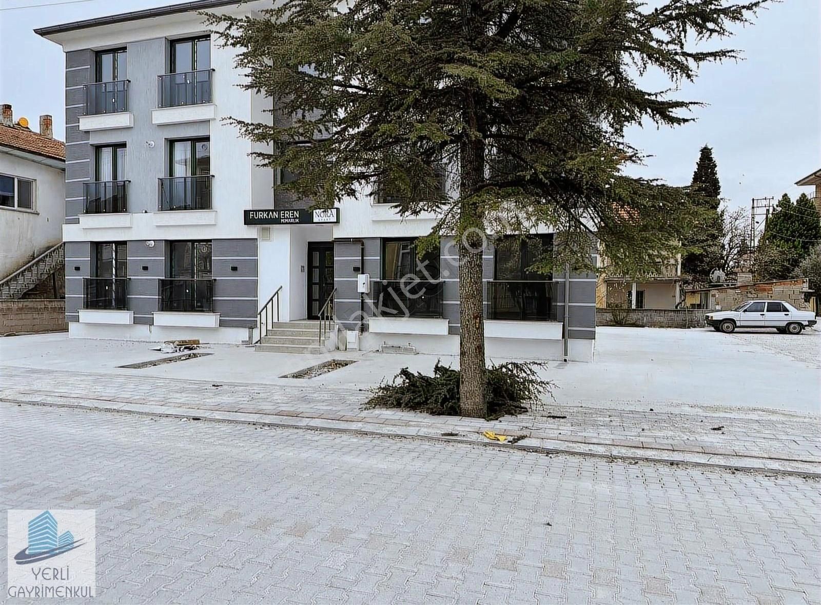 Yerli Gayrimenkul'den Çarşı Merkezde 1+1 Sıfır Apart