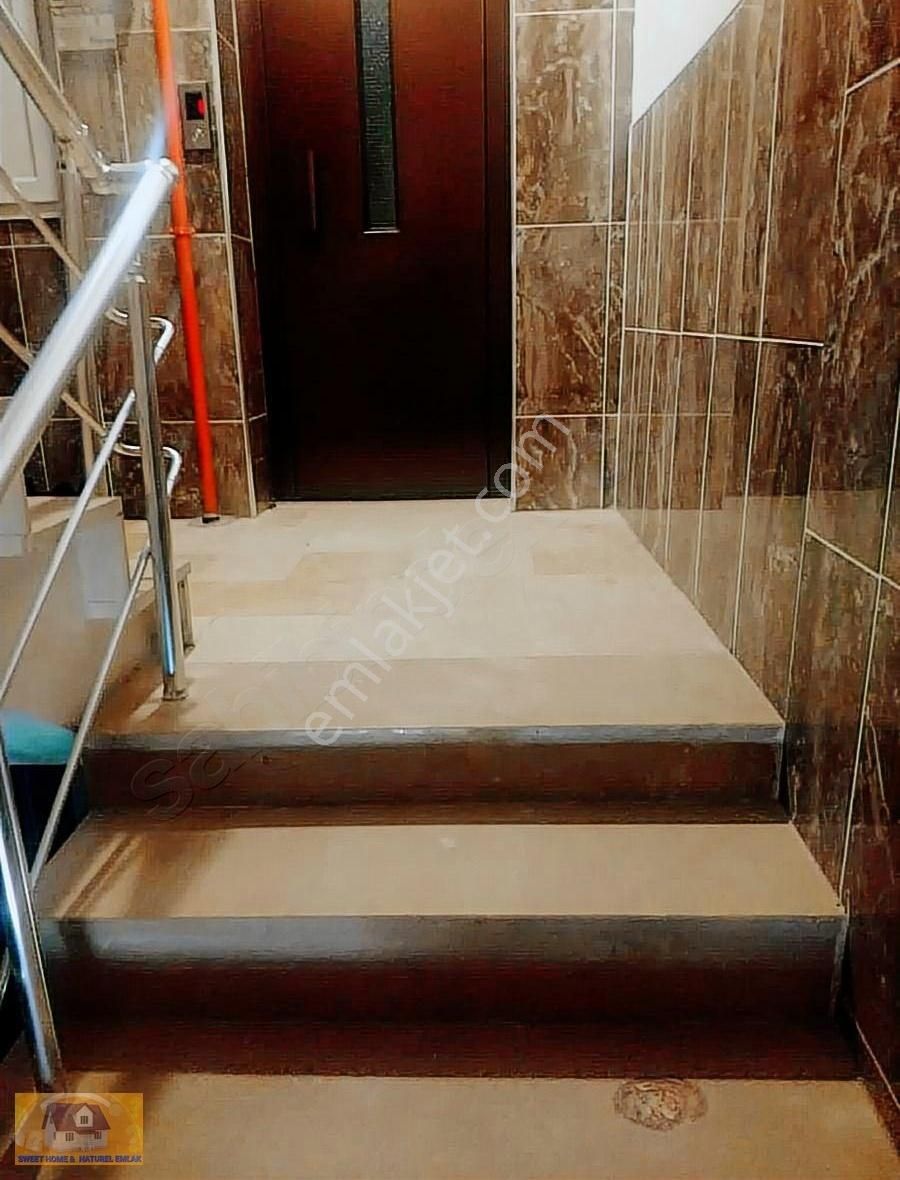 Ünüversitte Mh Sinde Satılık Daire