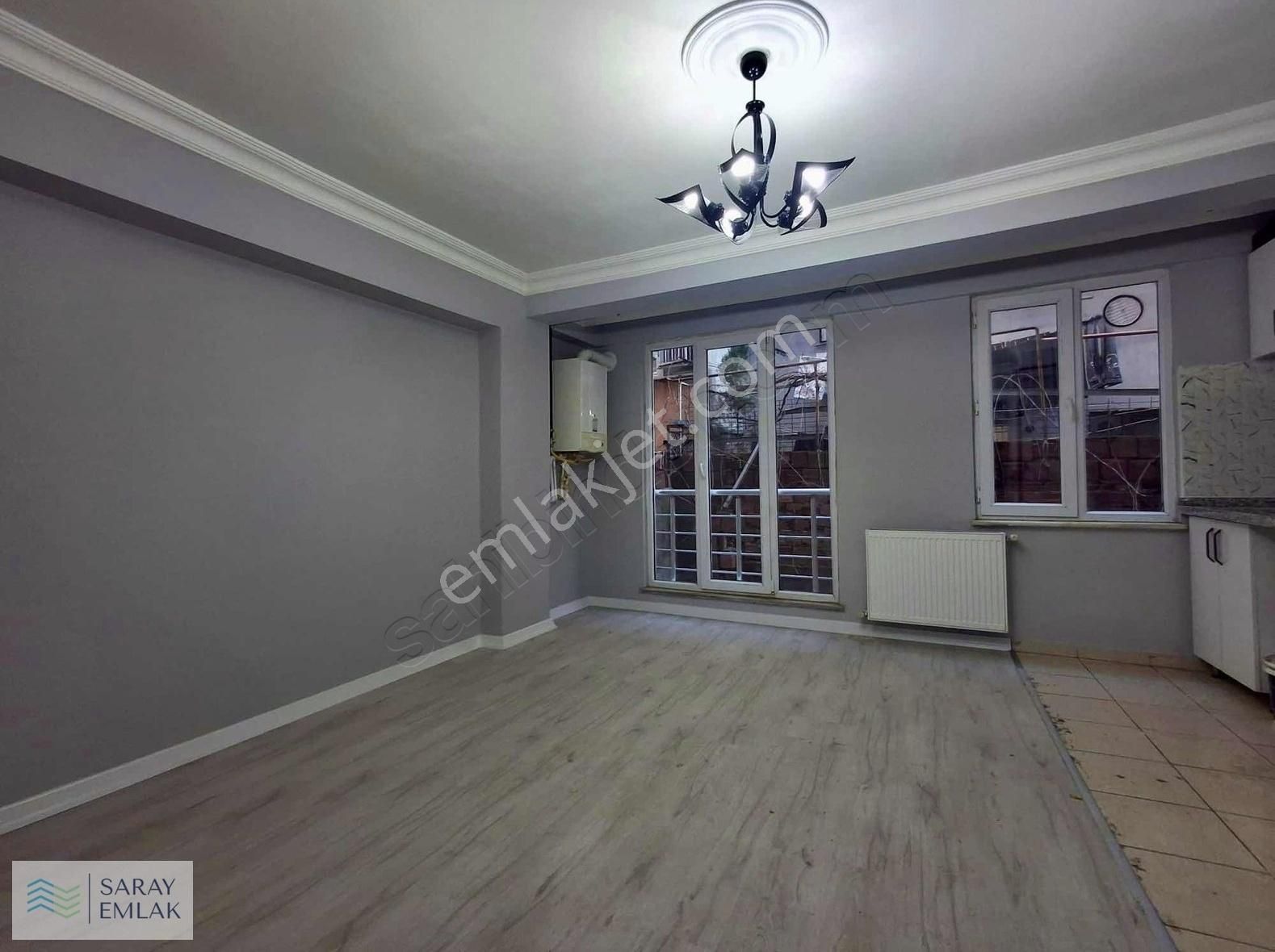 Saray Emlaktan Atatürkte Yeni Bina 1+1 70m2 Boş Yüksek Giriş