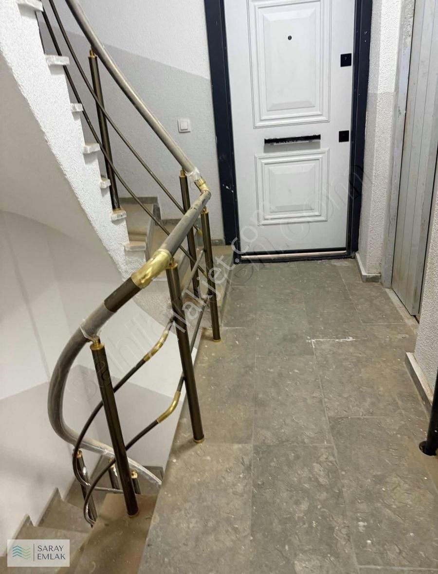 Saray Emlaktan Satılık Sıfır Tapu Masrafı Yok Ara Kat Daire