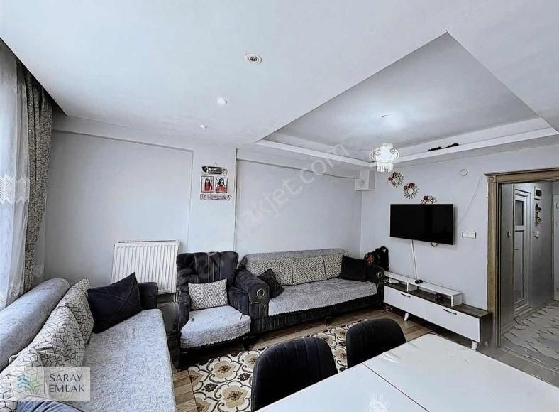 Saray Emlaktan Satılık 3 Odalı Yüksek Giriş Kat Daire