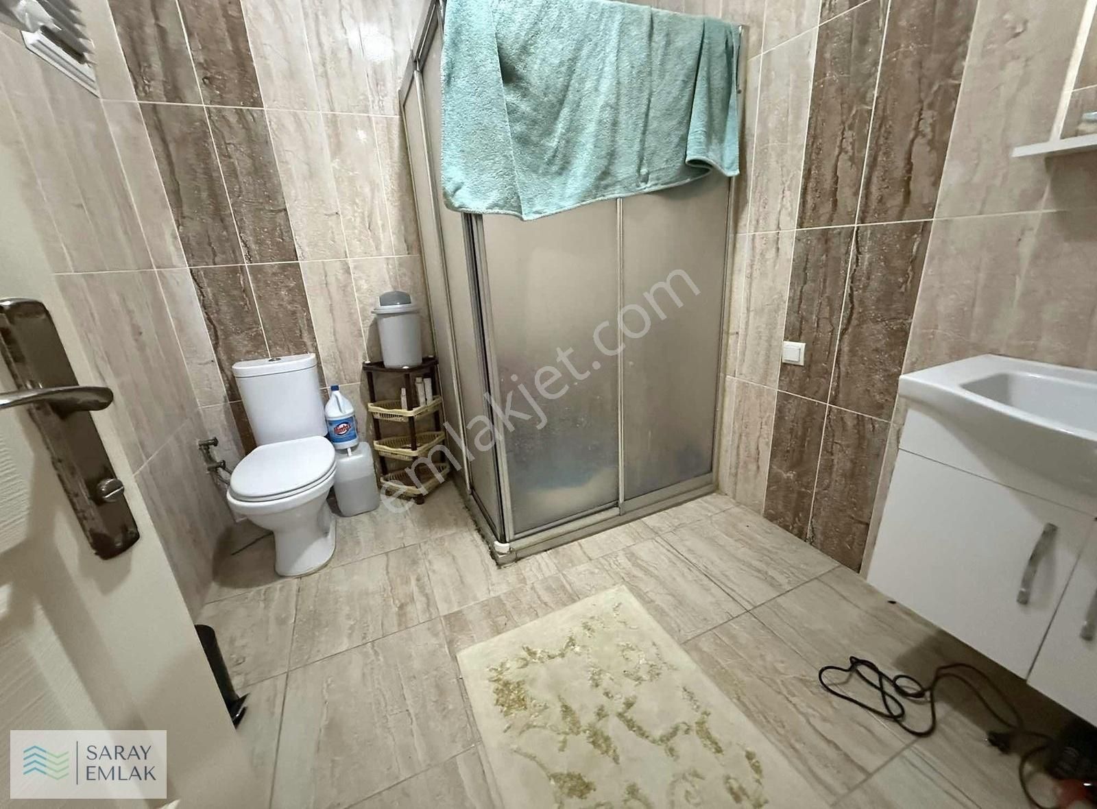Saray Emlaktan Satılık Emsalerinde Büyük Yeni Yapı Ara Kat Daire