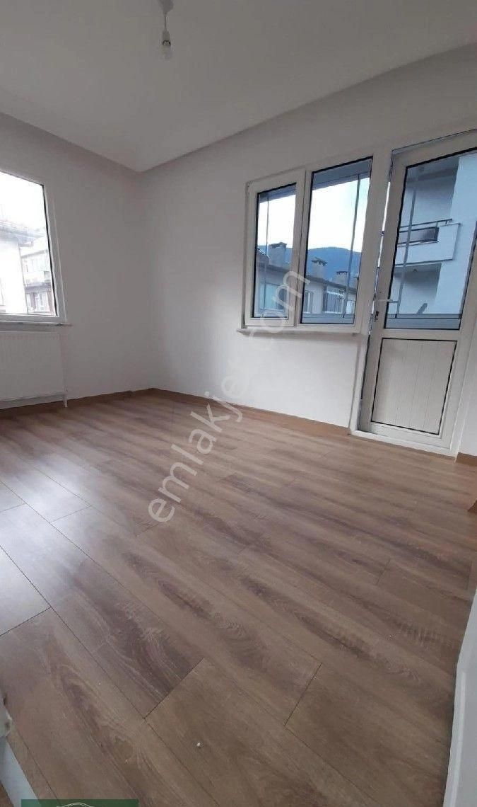 Altıparmakta Satılık 2.5+1 Daire - Görsel 4