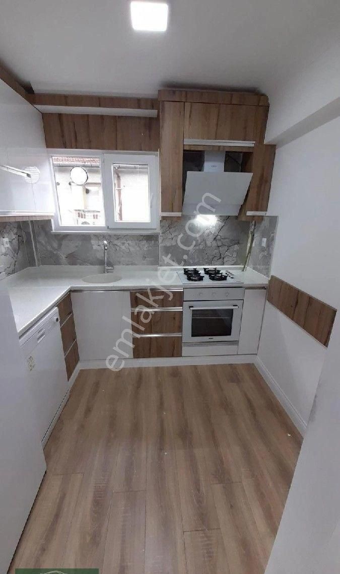 Altıparmakta Satılık 2.5+1 Daire - Görsel 6