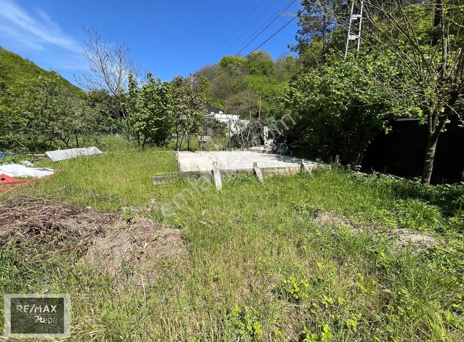 Remax 7tepeden Deresekide Dere Ve Doğa Manzaralı Arsa