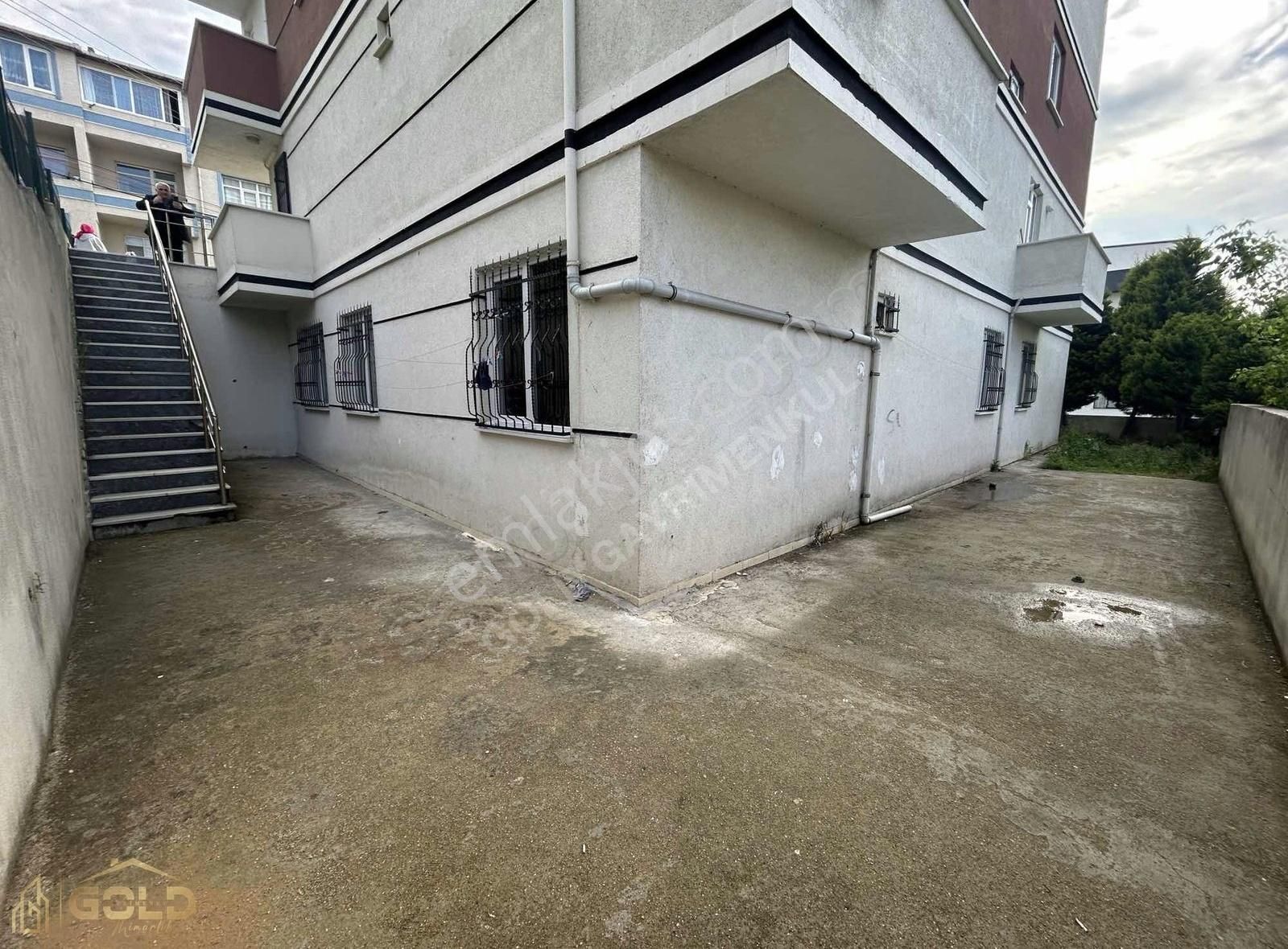 Satılık Atatürk Mahallesi 3+1 T.d.