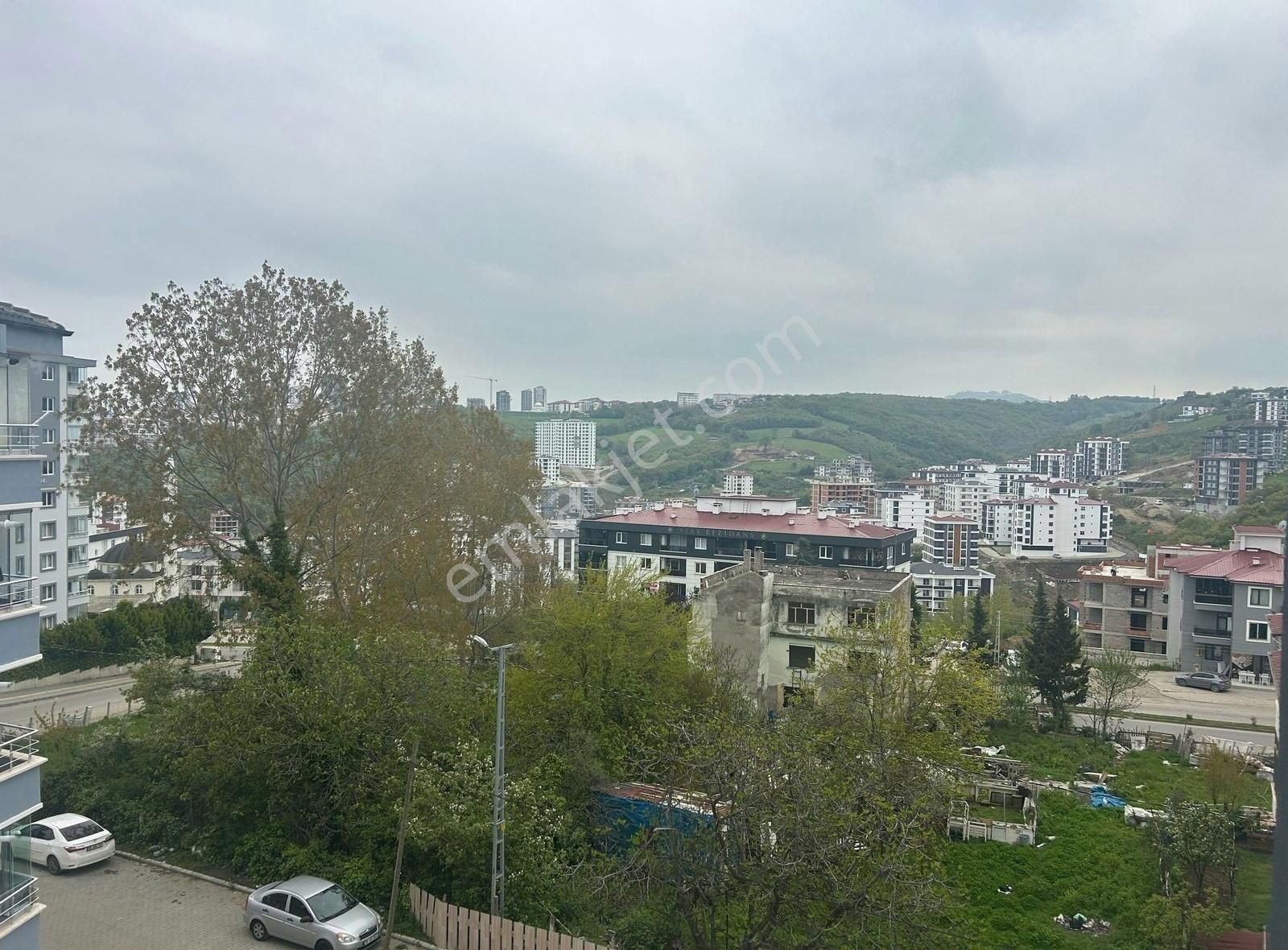 **körfez Mahallesinde Kiralık 1+1**