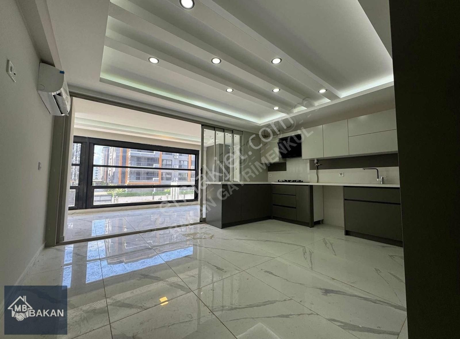 Muazzam İşçilik Nezih Lokasyon 3+1 Lüx Havuzlu Site İçi Daire