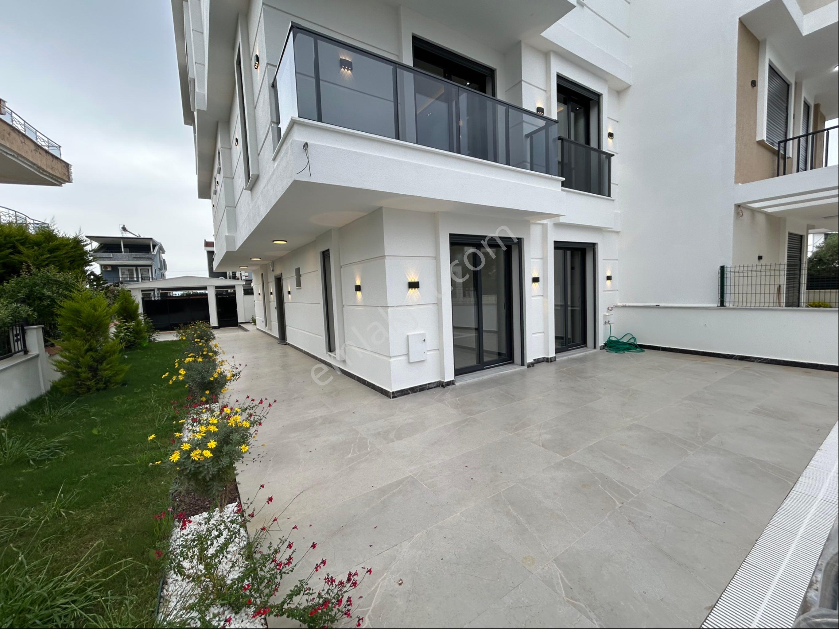 Didimde Sahile Yakın 5+1 Müstakil Villa - Görsel 12