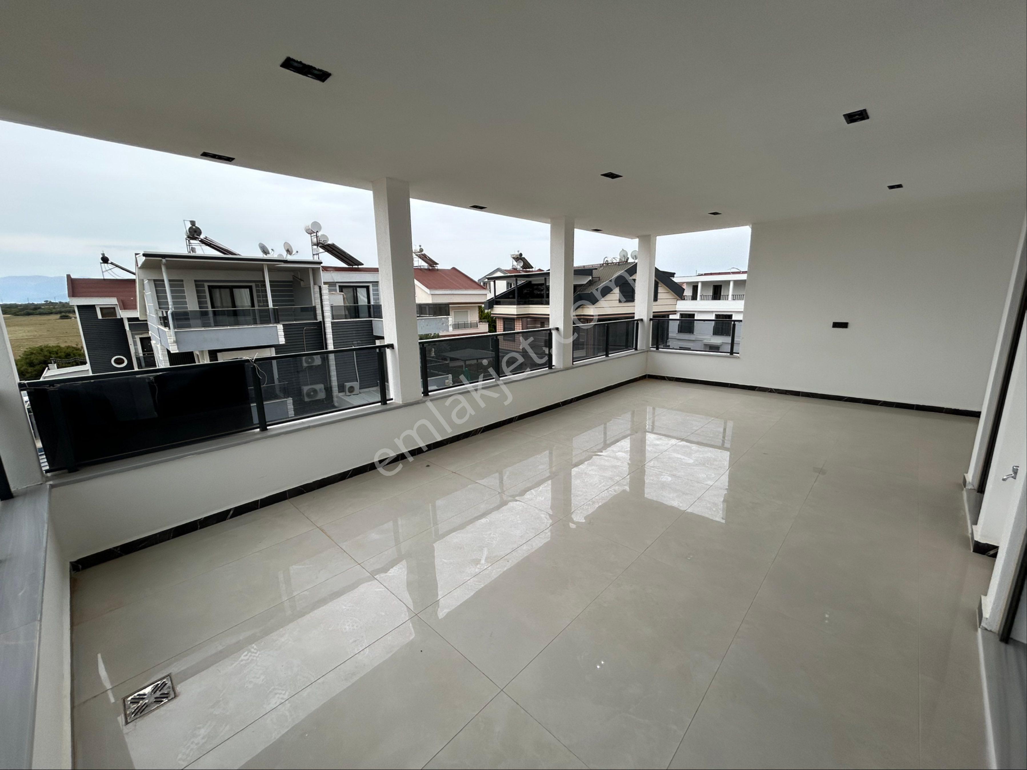 Didimde Sahile Yakın 5+1 Müstakil Villa - Görsel 35