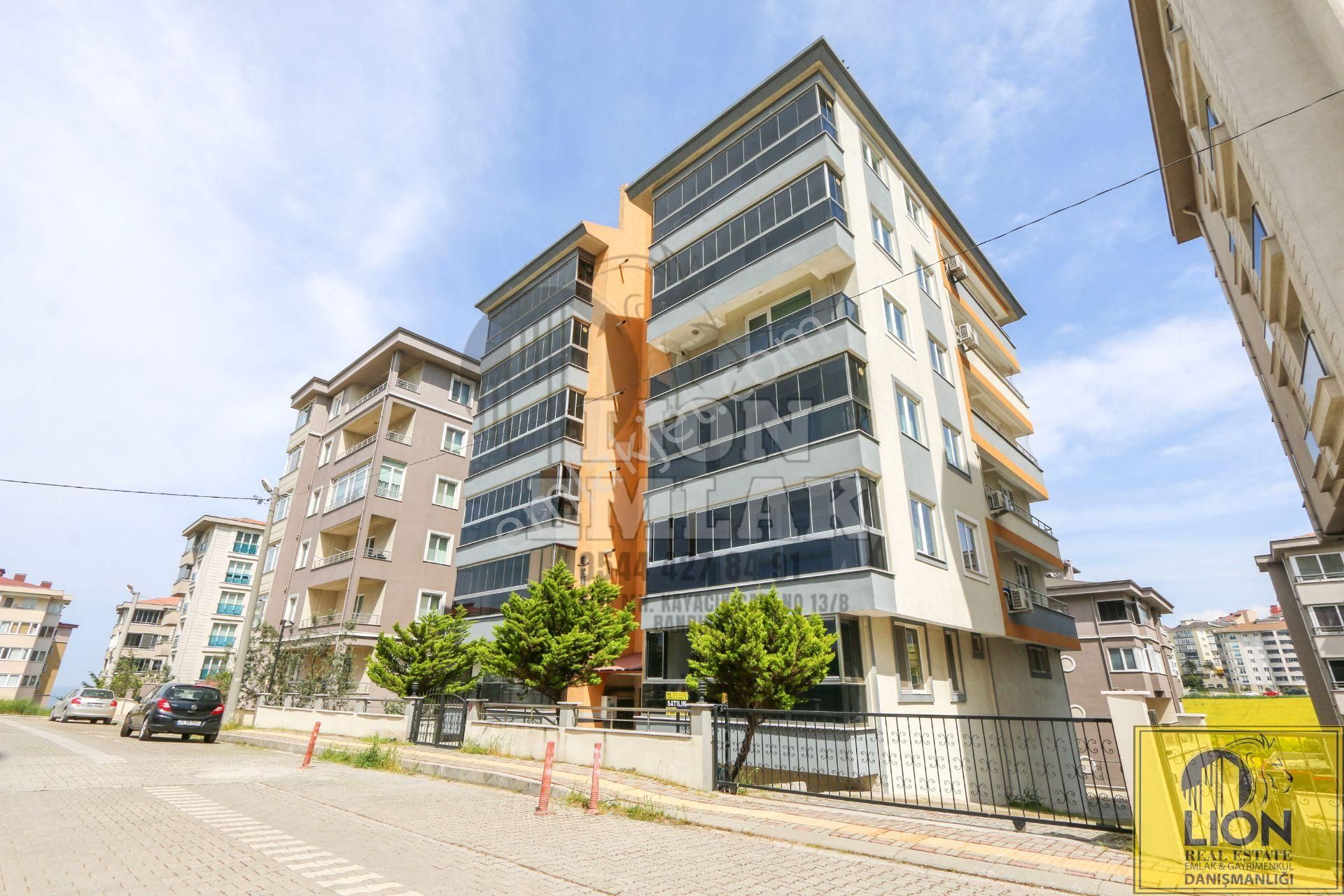 Bandırma Paşakent'te Nezih Site İçinde , Eşyalı Satılık 1+1 Daire