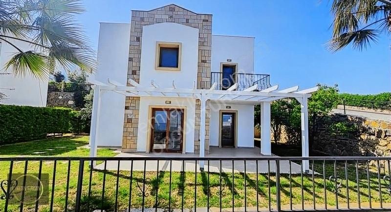 Bodrum Gümüşlük Yalıkavak Geniş Bahçeli Havuz Projeli Köşe Villa - Görsel 19